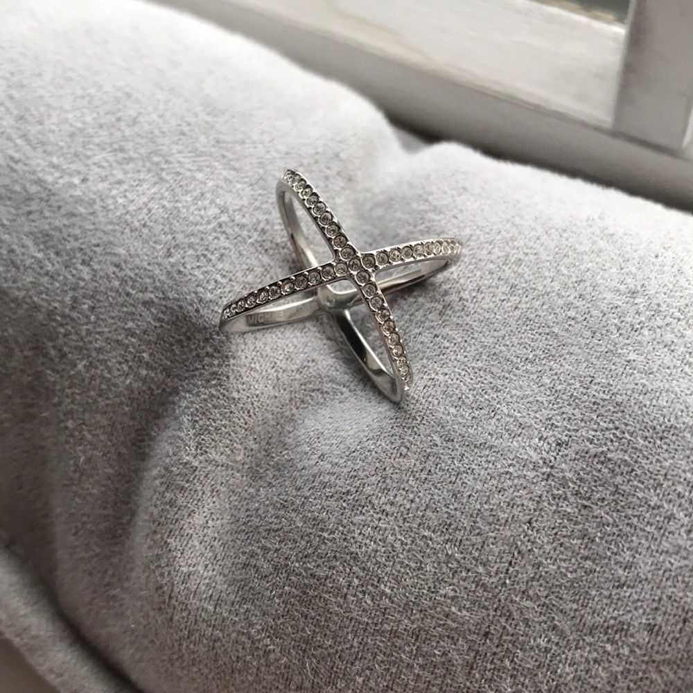 Michael Kors Circle X Ring